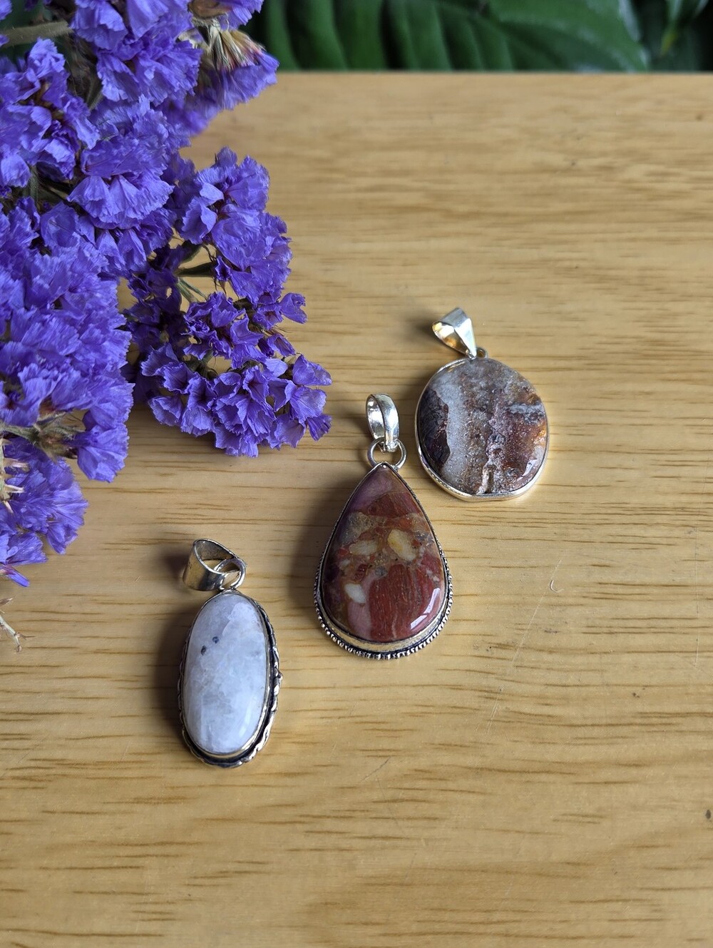 Hanscrafted Stone Pendant Bundle Of 3 With 925 Bales